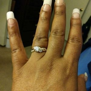 Meet your Posher, Elaine